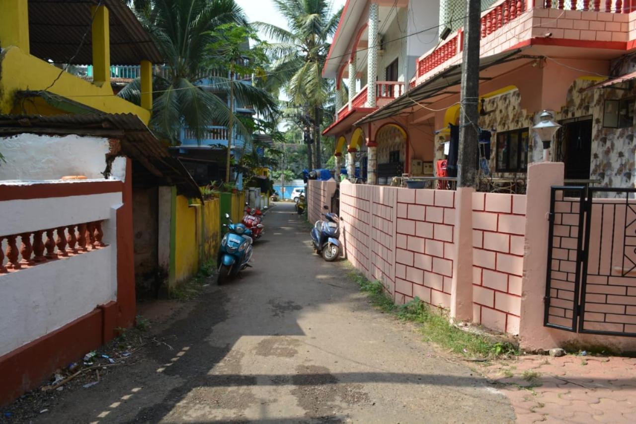 Esther Guest House Calangute Extérieur photo