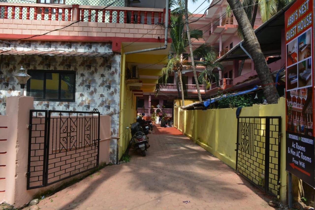 Esther Guest House Calangute Extérieur photo